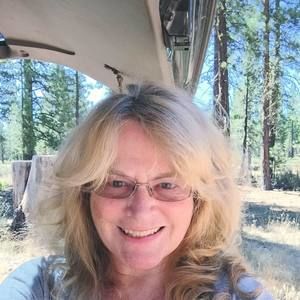 Meet your Posher, Debbie